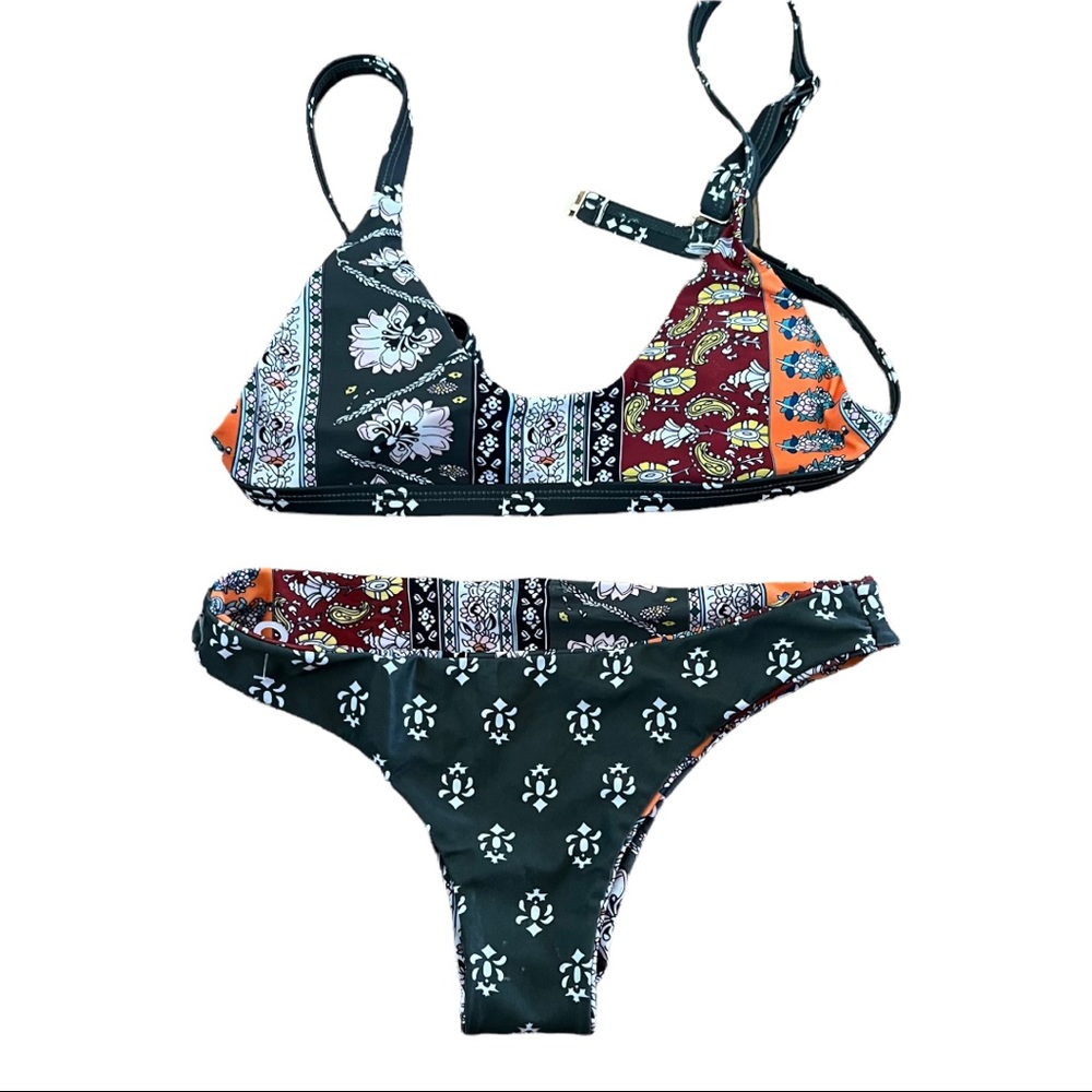 Reversible print bikini - Picture 3 of 6